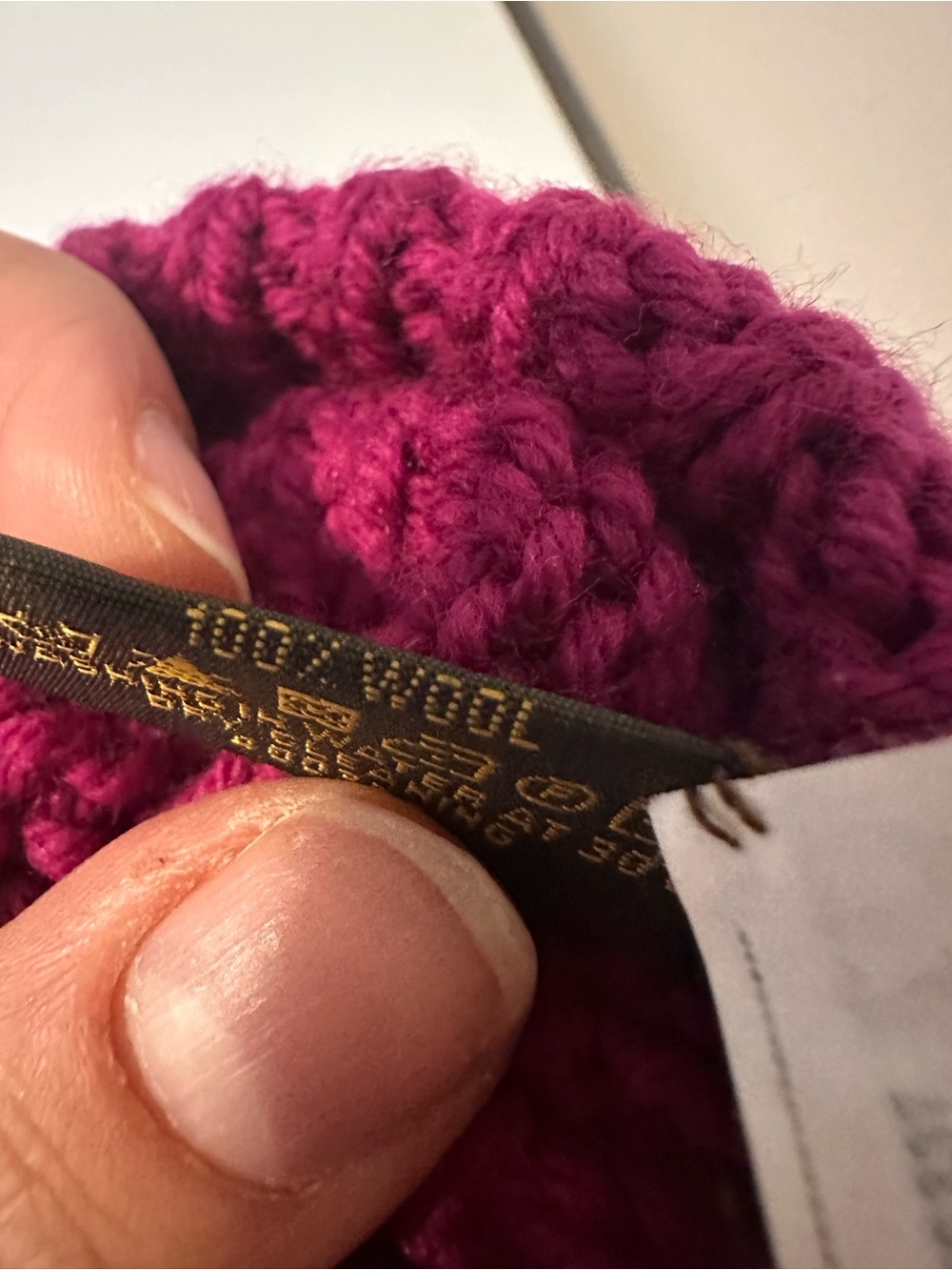 Louis Vuitton Raspberry Pink Wool Cable Knit Mittens LV Logo Winter Gloves - Picture 6 of 7